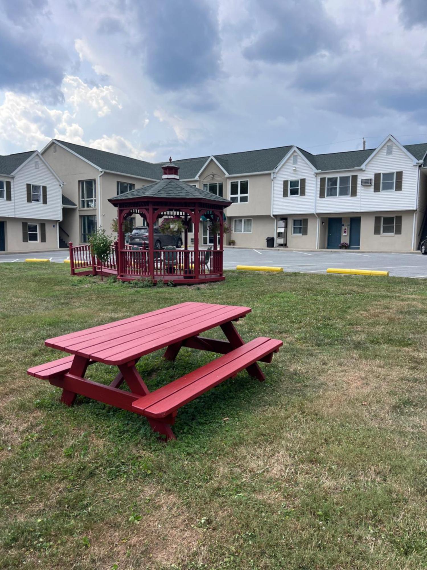 Rodeway Inn & Suites Hershey Eksteriør billede