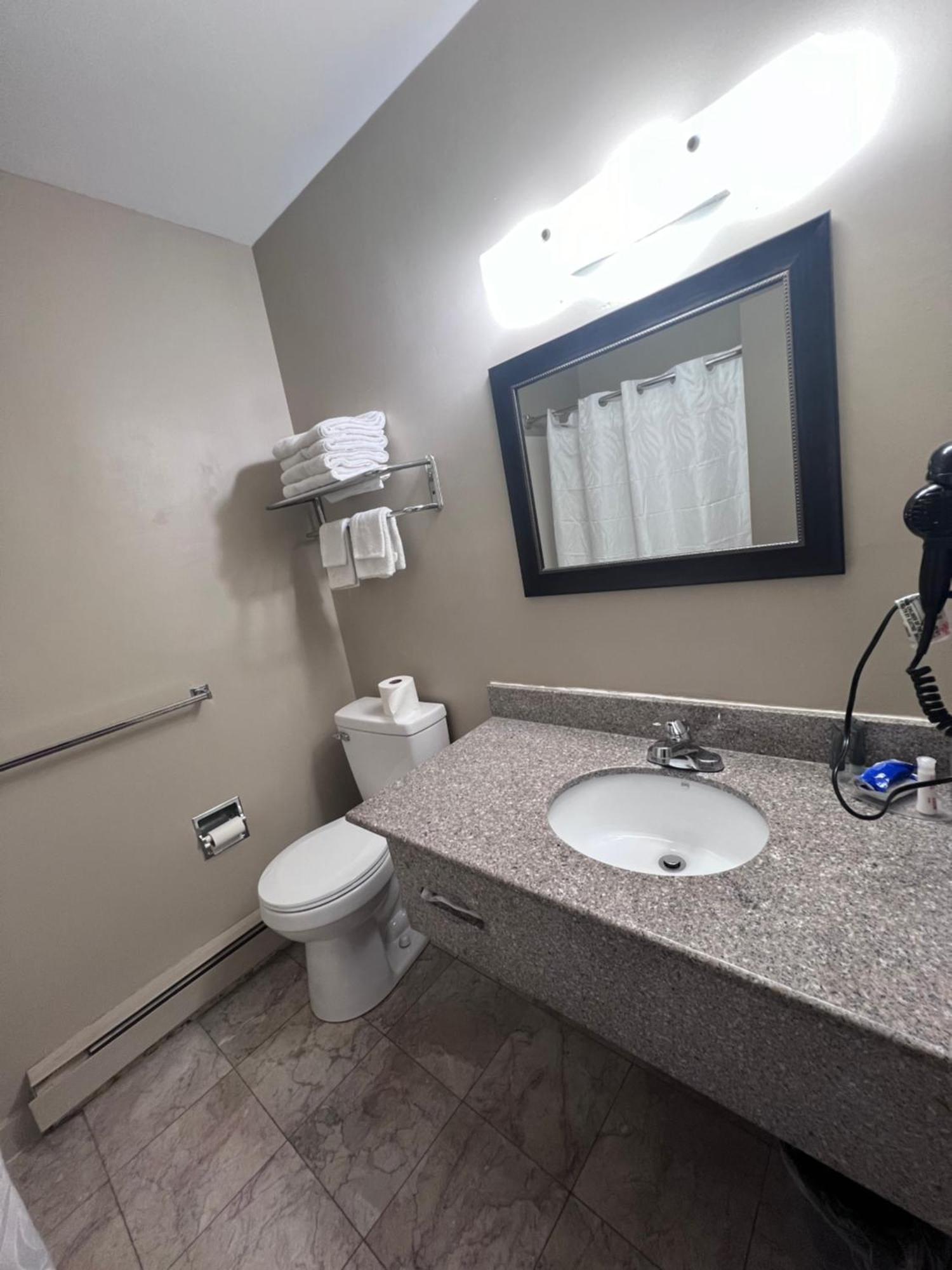 Rodeway Inn & Suites Hershey Eksteriør billede