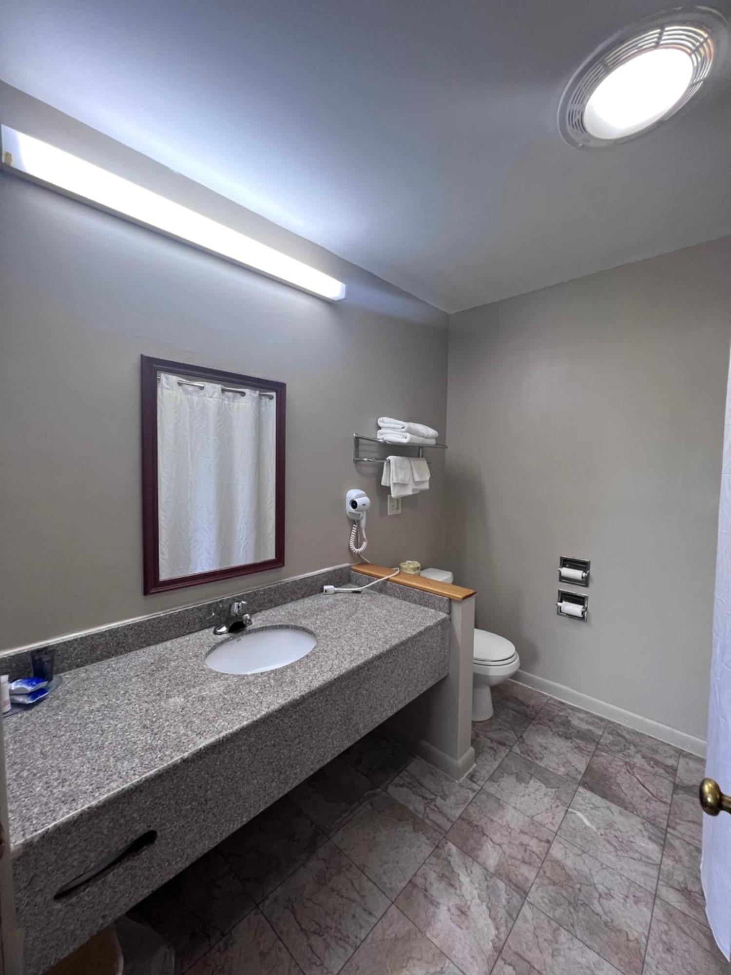 Rodeway Inn & Suites Hershey Eksteriør billede